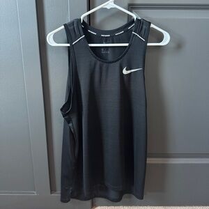Nike Women's Black Sleeveless Tank